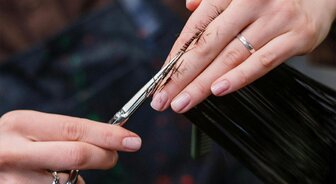 Aký je význam strihania vlasov a ako často je potrebné?