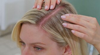 Scalp uscat – principalele cauze și soluții eficiente