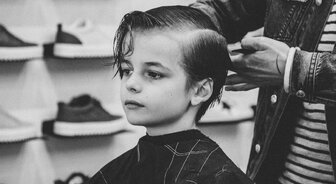 Ce tunsori pentru băieți sunt moderne și practice?