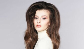 Trápia vás jemné vlasy? Ako zväčšiť ich objem