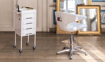 Cum să te descurci la amenajarea unui salon de coafură?