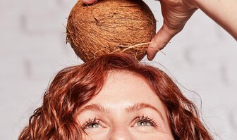 Viete ako podporiť rast vlasov?