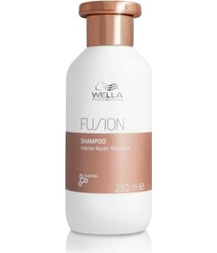 Wella Professionals Fusion Intense Repair șampon regenerant pentru păr deteriorat 250ml