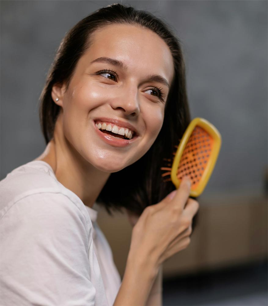 Kefa na rozčes&aacute;vanie vlasov