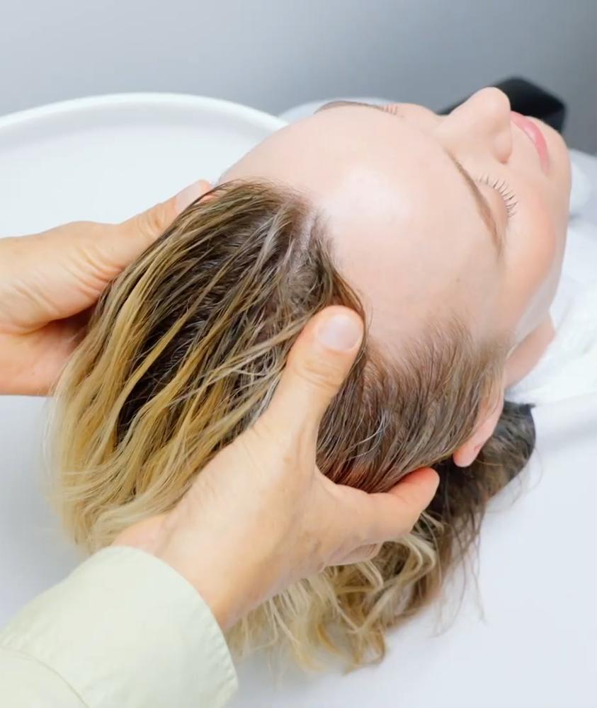 Mas&aacute;ž na hlavu