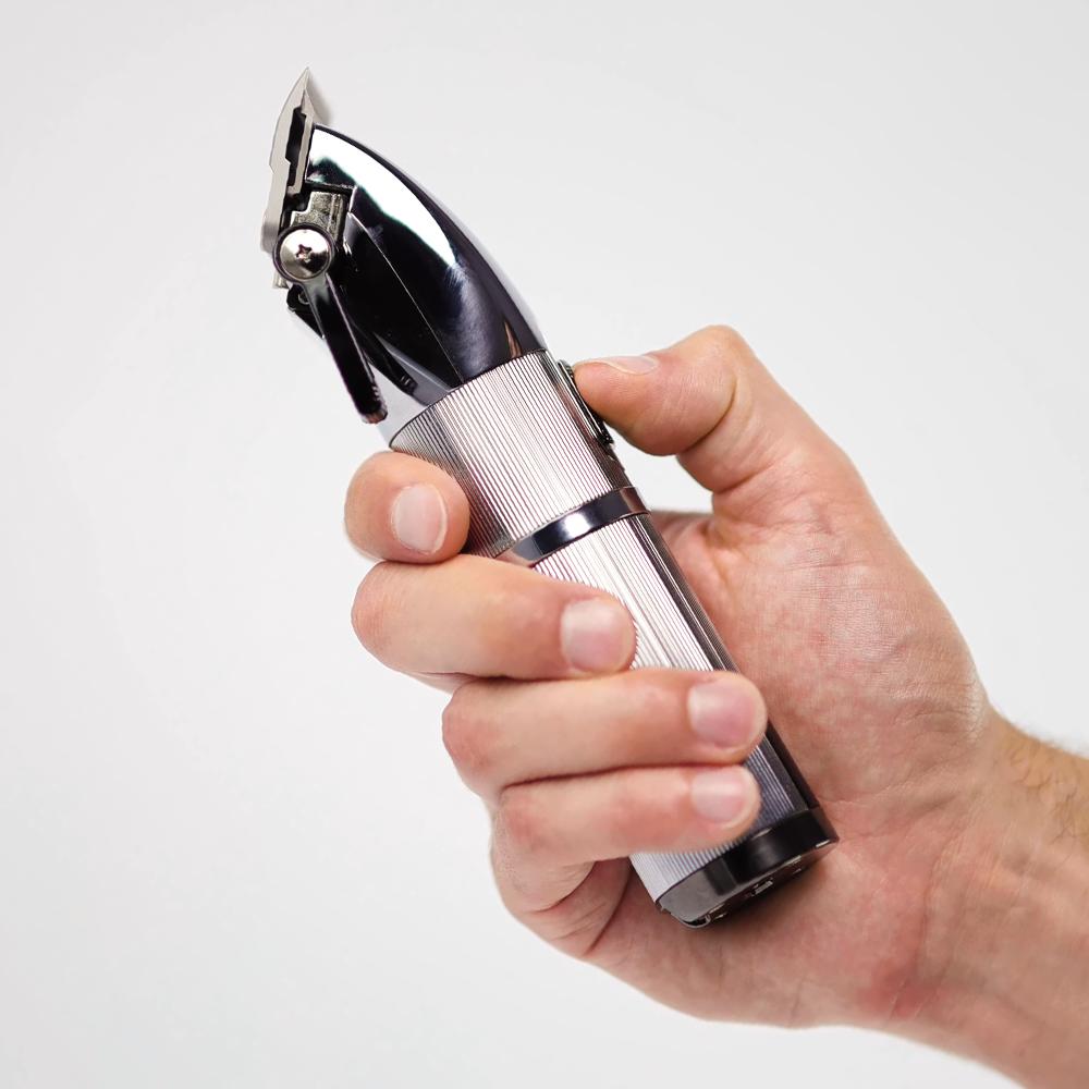 Profesion&aacute;lny strojček na strihanie vlasov